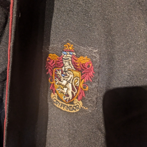 Official Harry Potter Gryffindor robe xxx-s Halloween - Picture 2 of 8